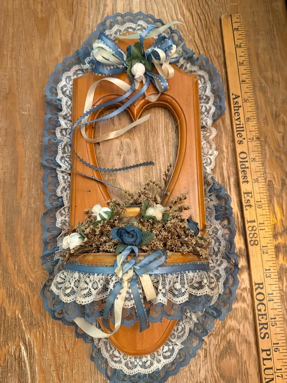 Wood Heart Wall Pocket Candleholder Blue & White Lace Trim Flowers cottage